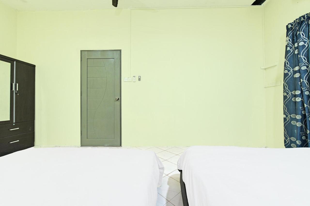 Oyo 90596 Casaria Inn Paka 외부 사진
